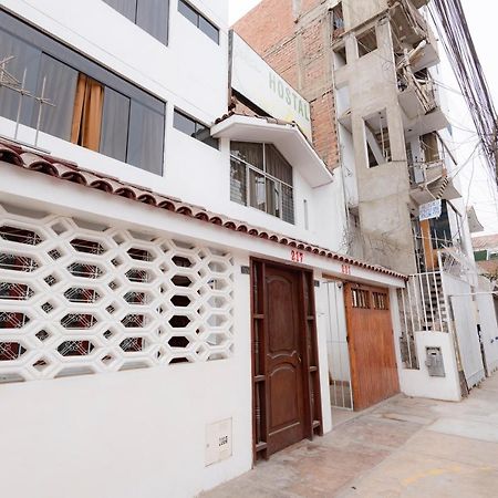 Hostal Las Fresas Lima Airport Кальяо Экстерьер фото