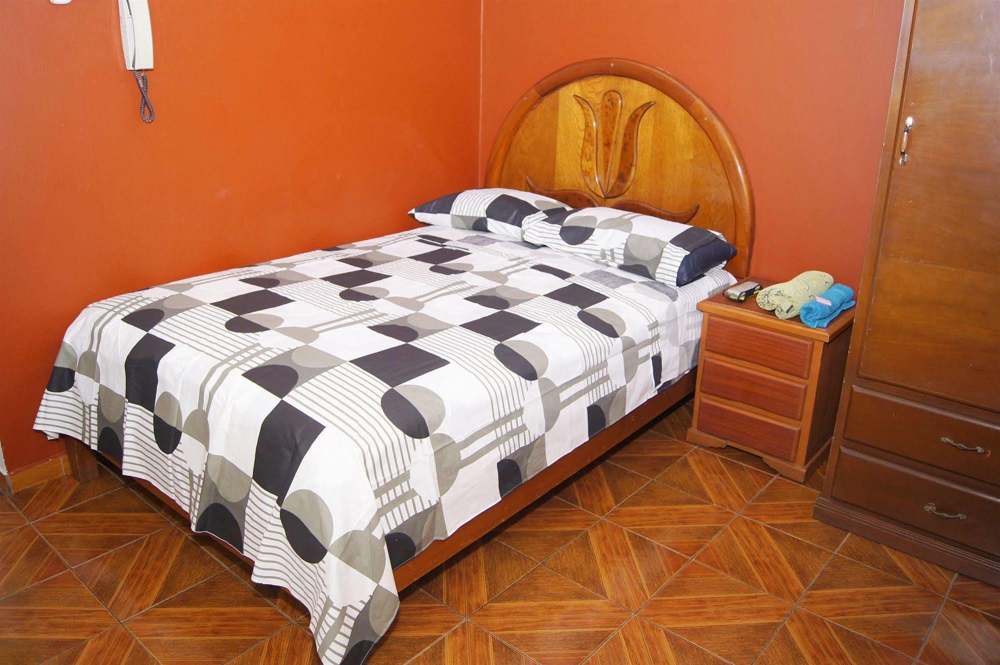 Hostal Las Fresas Lima Airport Кальяо Экстерьер фото